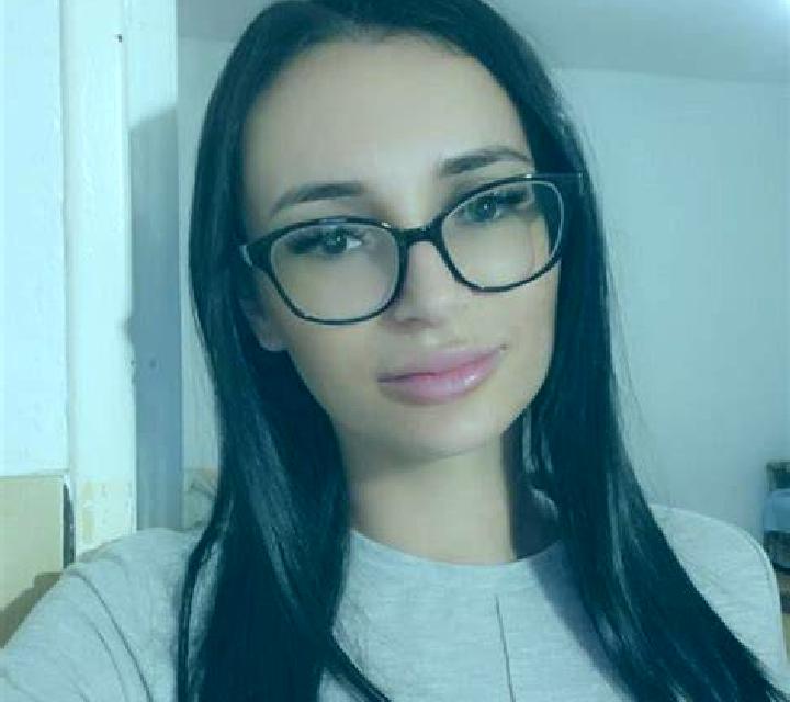 Andrea Hualpen escort