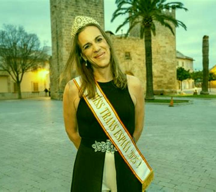 Daniela Capitan Pastene escort