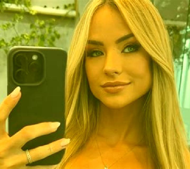 Gabriela Constitucion escort