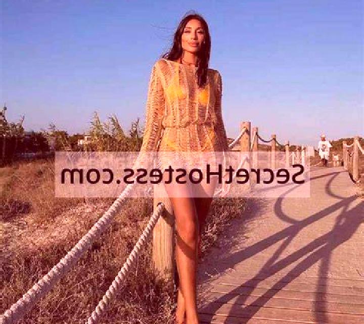 Karis 2 Placilla escort