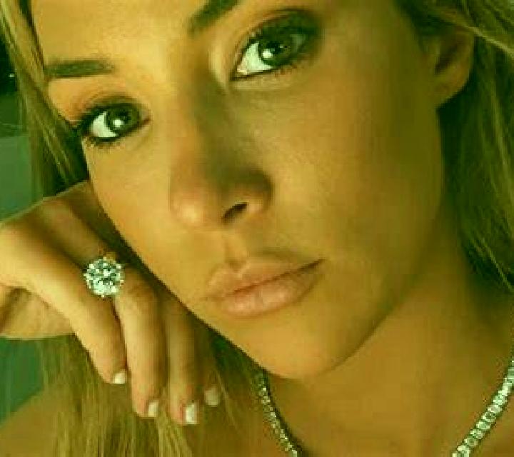 Renata 3 Peralillo escort