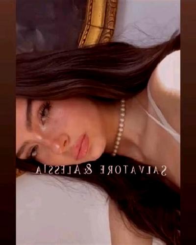 Zara 3 Melipeuco escort
